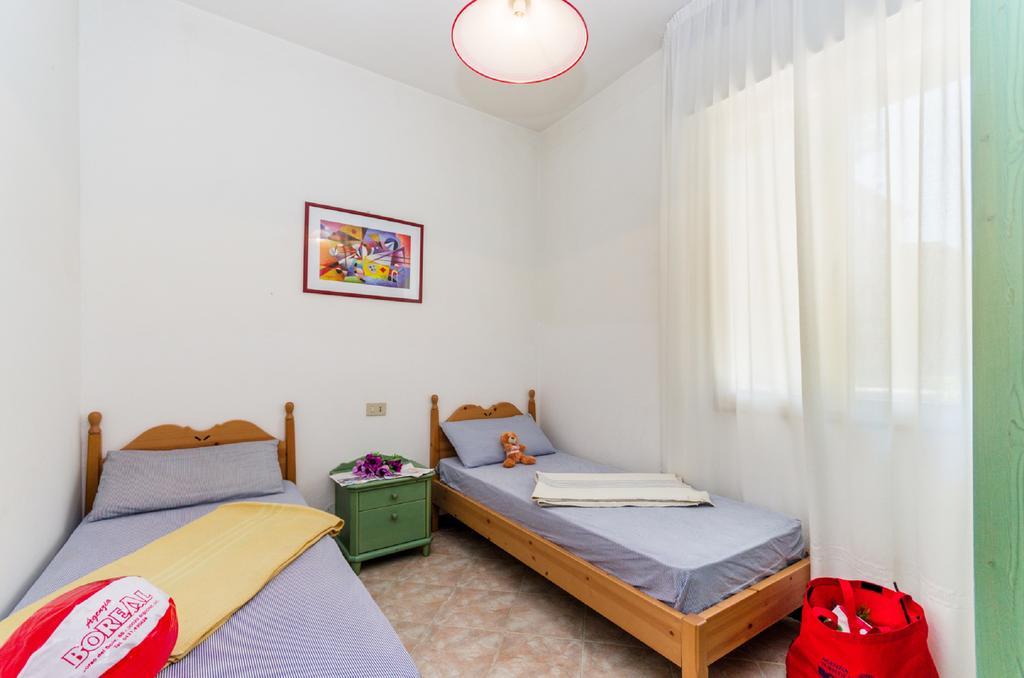 Condominio Brionetta 비비오네 외부 사진